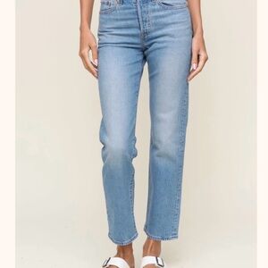 Levi’s Wedgie Straight in Calling All Blue- sz 25